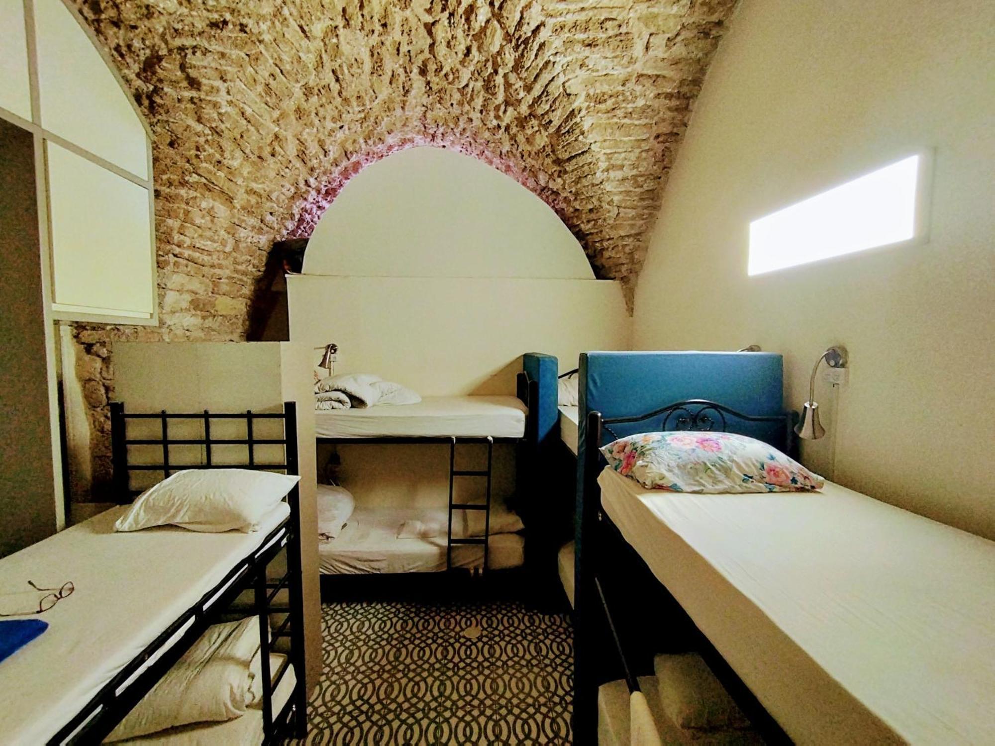Nhà trọ Polihosts Old Jaffa